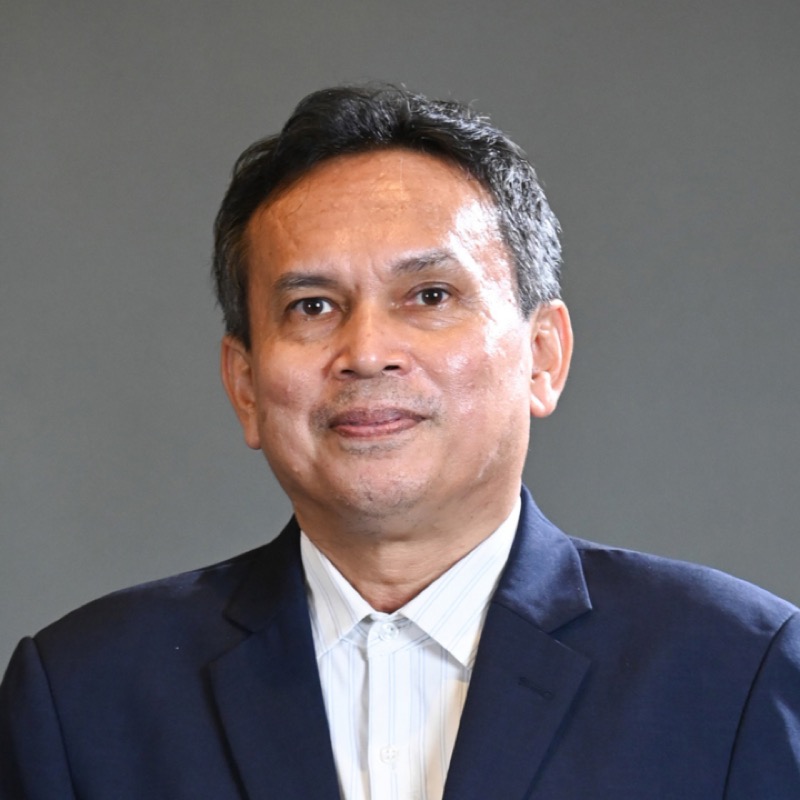 Dr. Kamonsak Suradom
